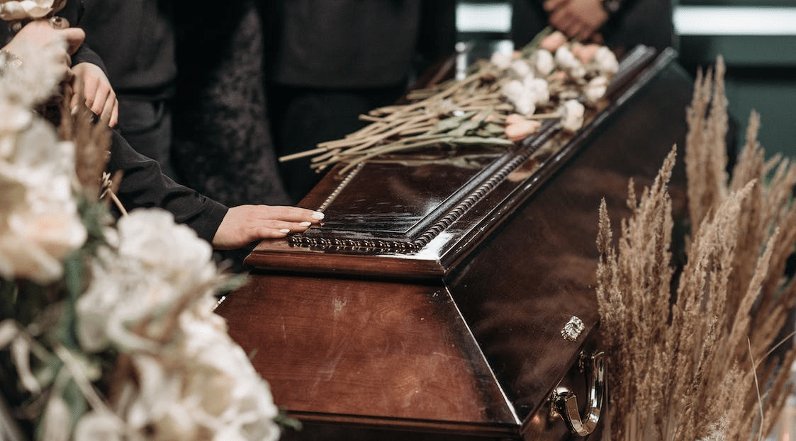 Funerals: What To Say and What To Avoid - LifeSong Milestones
