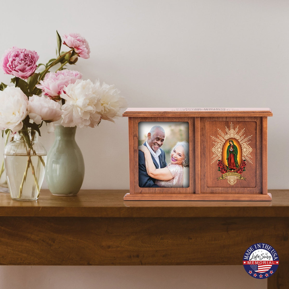 Personalized cremation urn for couples with dual photo frame