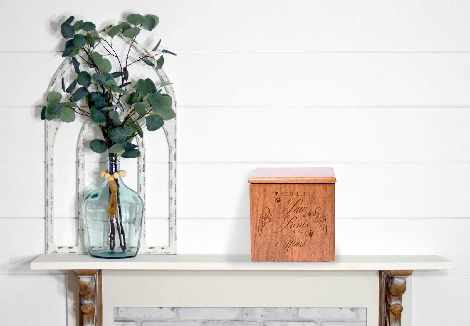 Engraved Tabletop Memorial Wooden Urn Box for Pet Ashes