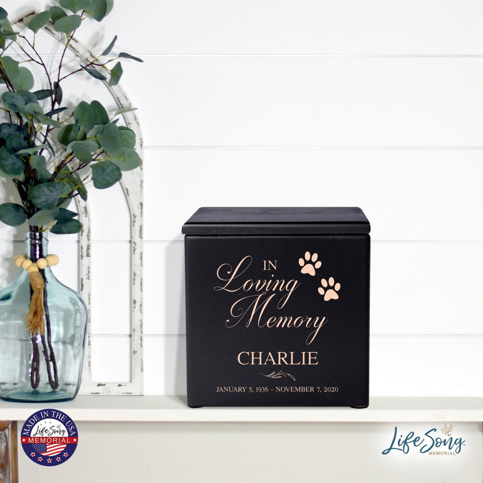 Personalized Pet Memorial Wooden Keepsake Cremation Urn Box for Dog or Cat