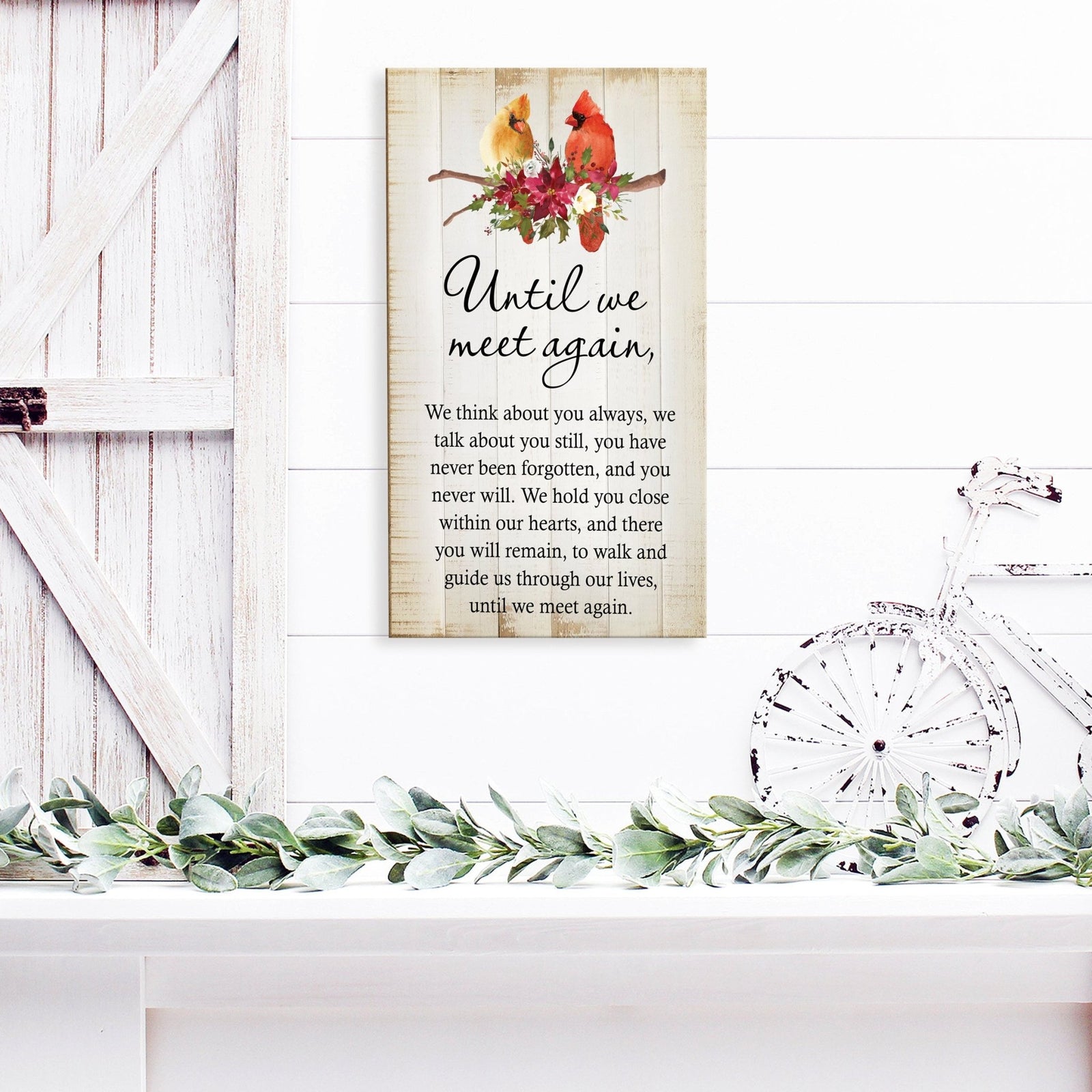 Cardinal-themed memorial decorations to keep the memory of your loved ones alive