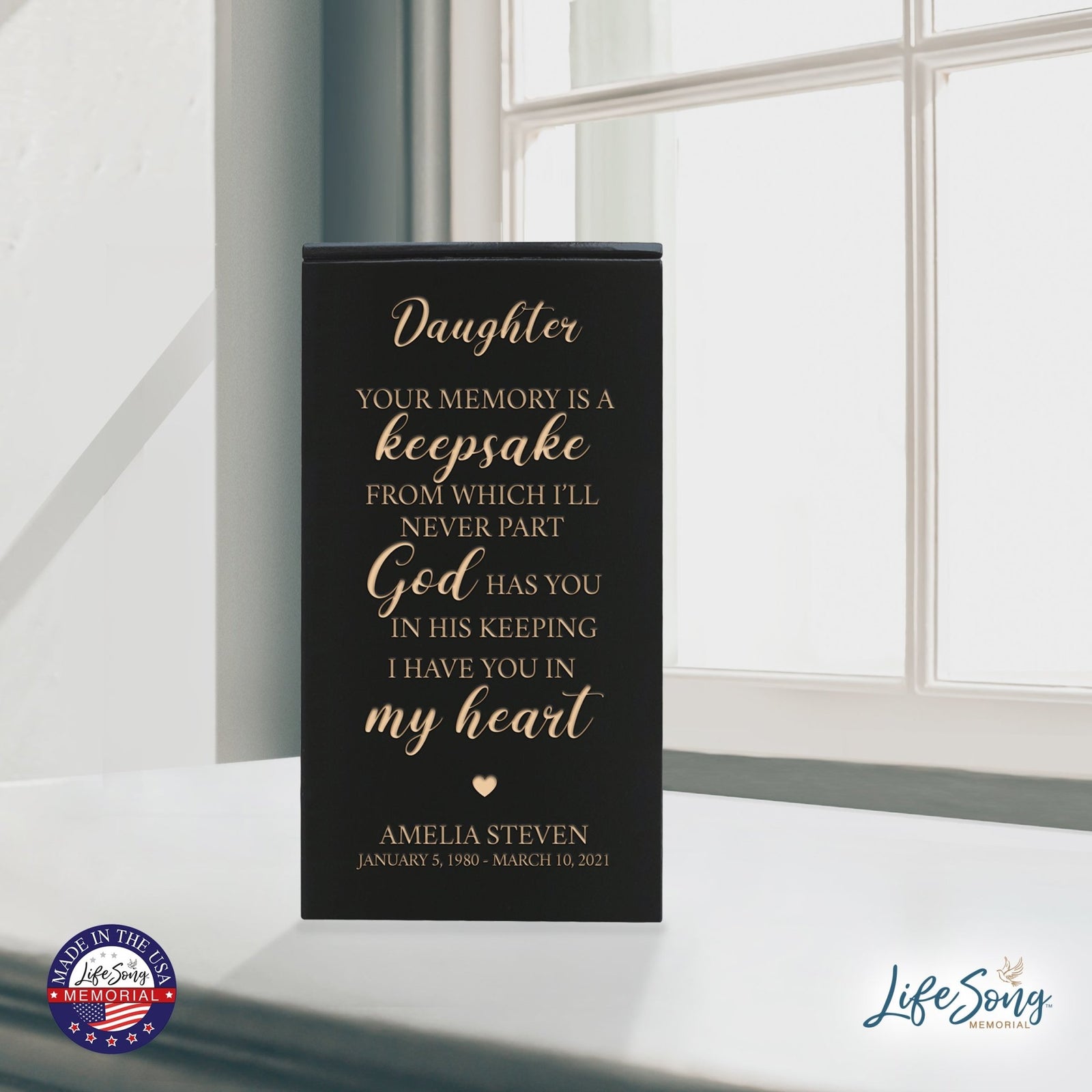 Wooden Cremation Urn Box for Daughter's Funeral Service