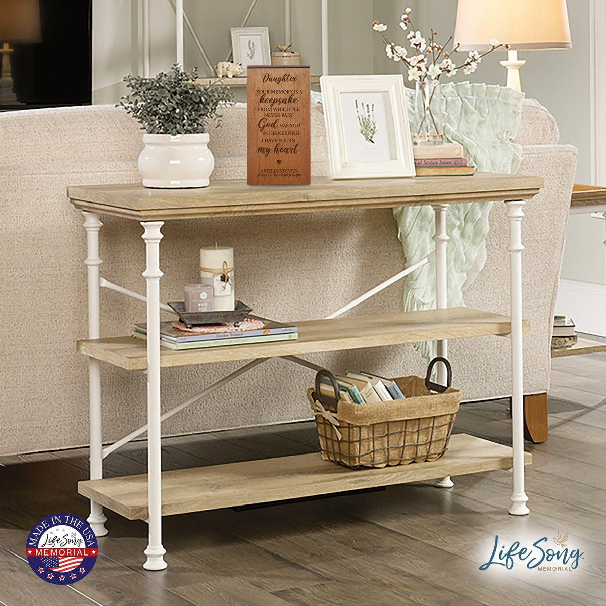 Wooden Cremation Urn Box for Daughter's Funeral Service