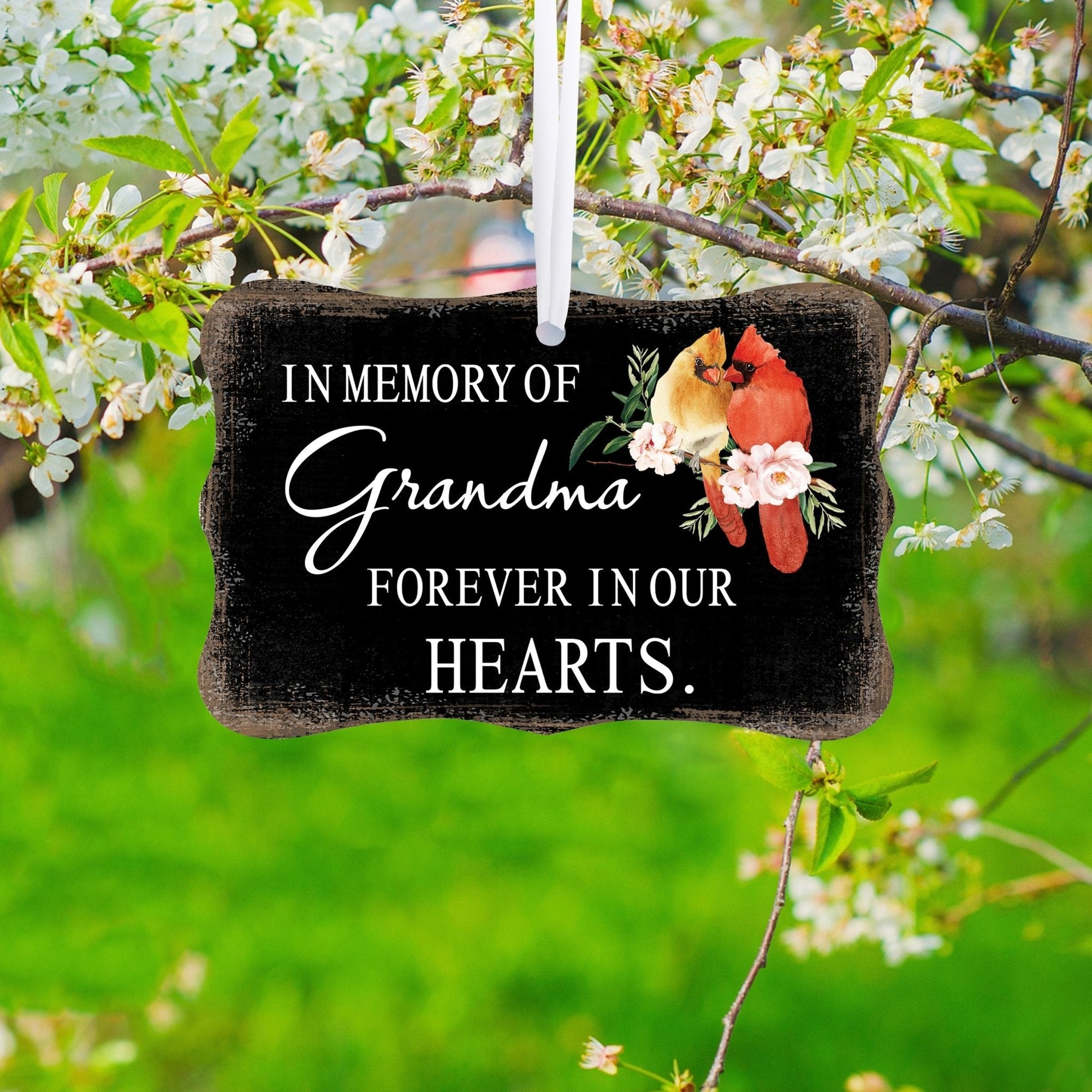 Memorial gifts for the loss of a loved one - A heartfelt and meaningful way to remember those we hold dear.