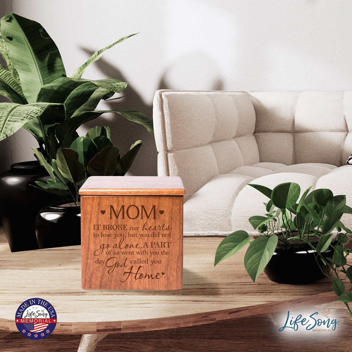 Decorative Wooden Cremation Urns for Mom's Treasured Keepsakes