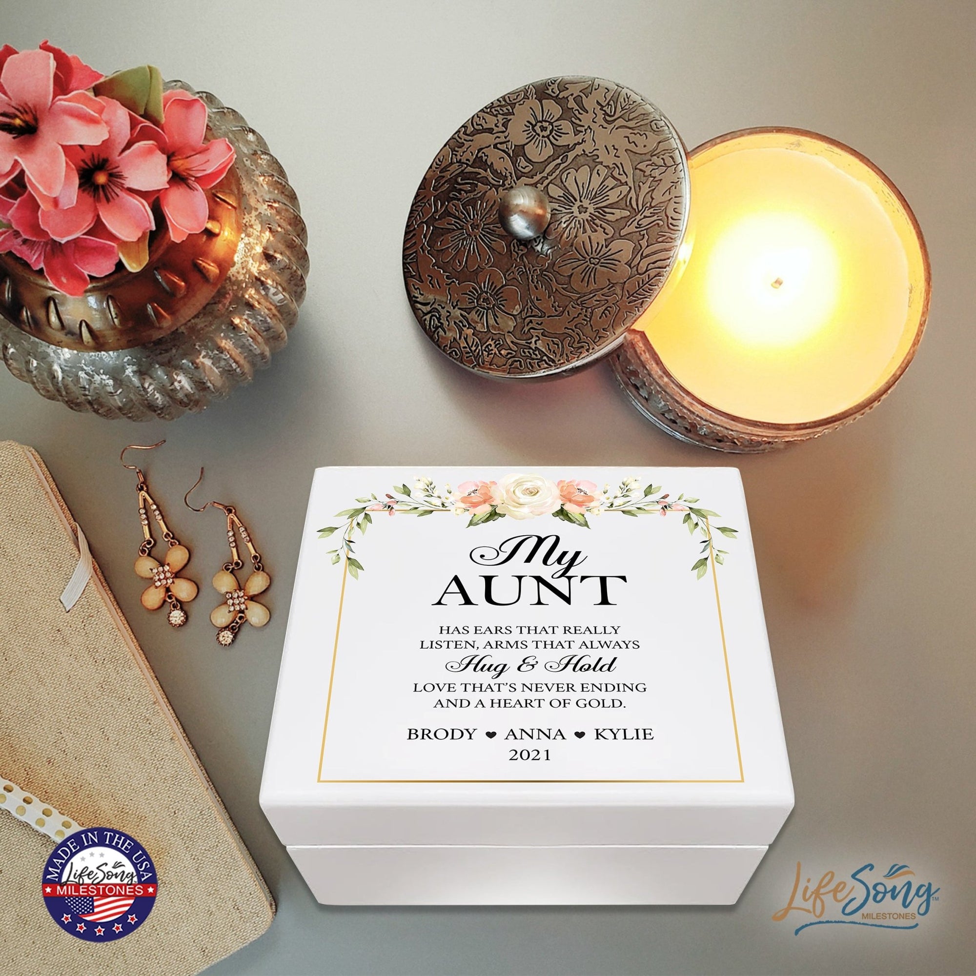 Personalized Memorable Aunt’s White Keepsake Box 6x5.5in with inspiring verse - Hug and Hold - LifeSong Milestones